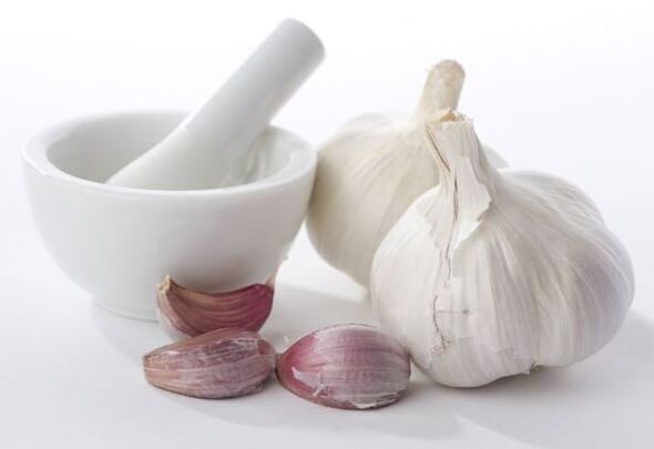 garlic to eliminate parasites from the body
